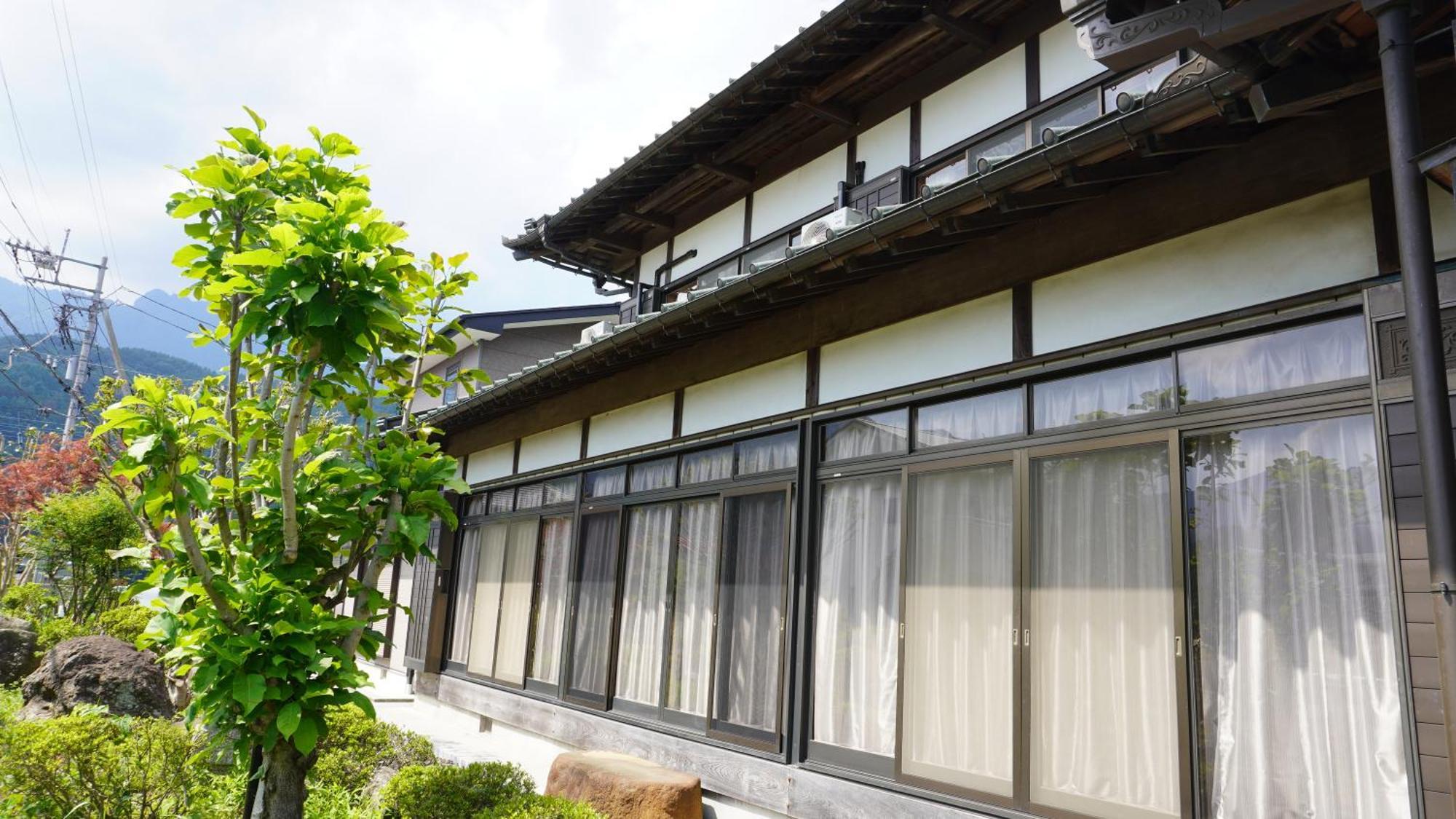 富士山を眺められる宿 ゲストハウス花水木 Nishikatsura 외부 사진