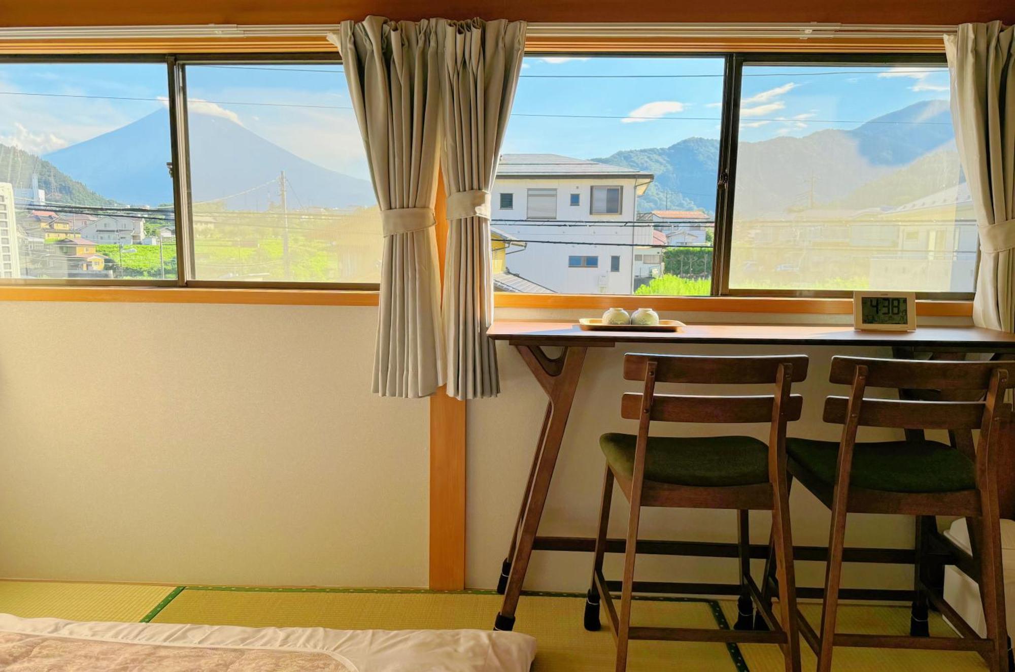 富士山を眺められる宿 ゲストハウス花水木 Nishikatsura 외부 사진